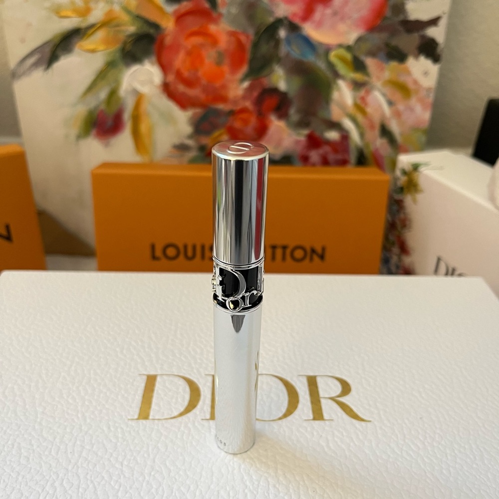NWOT Dior overcurl mascara - black full size